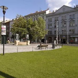https://junior.praguehotelsweb.com
